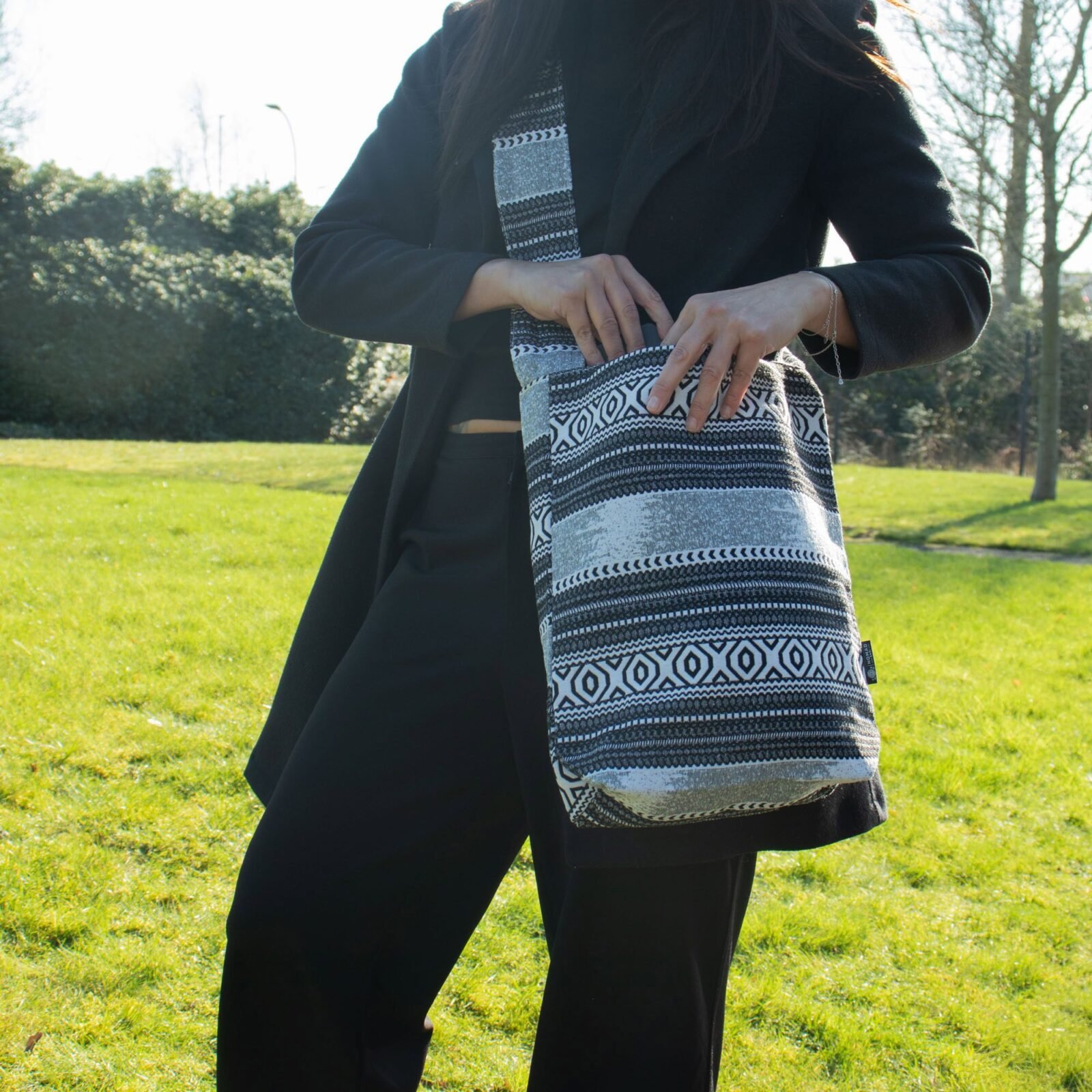 Bolsos Jacquard Naturales – Caravana Urbana – Bolso Tote Nómada - imagen 5 - Sundara Oriental