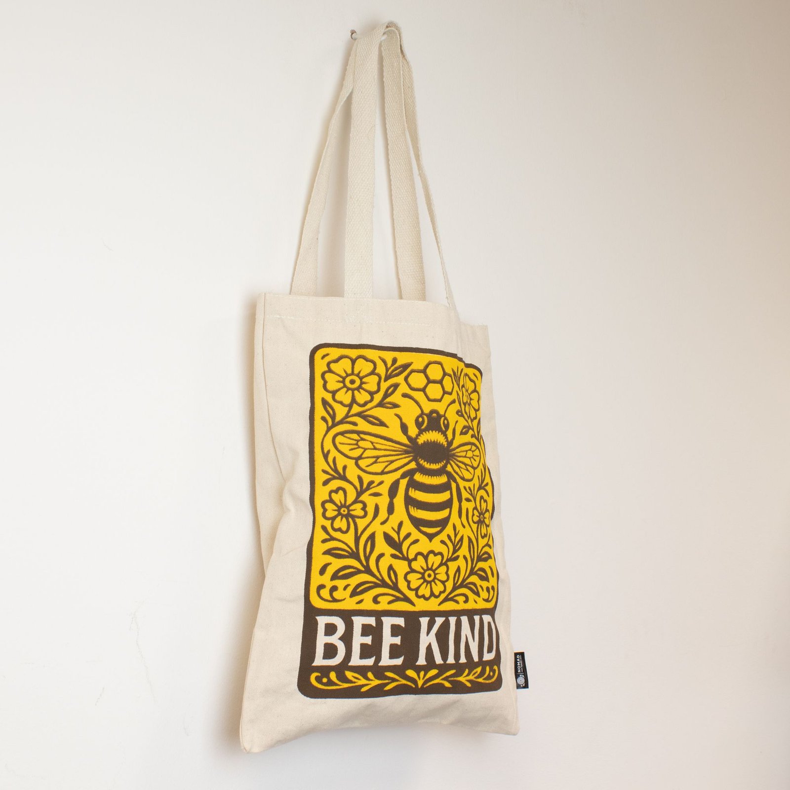 Nomad Sari Icónico Toni Bolsa Tote - Sé amable - Natural 10 oz - Imagen 3